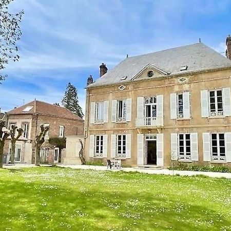 فيلا La Demeure De Margot - 24 Couchages Villeneuve-sur-Yonne المظهر الخارجي الصورة
