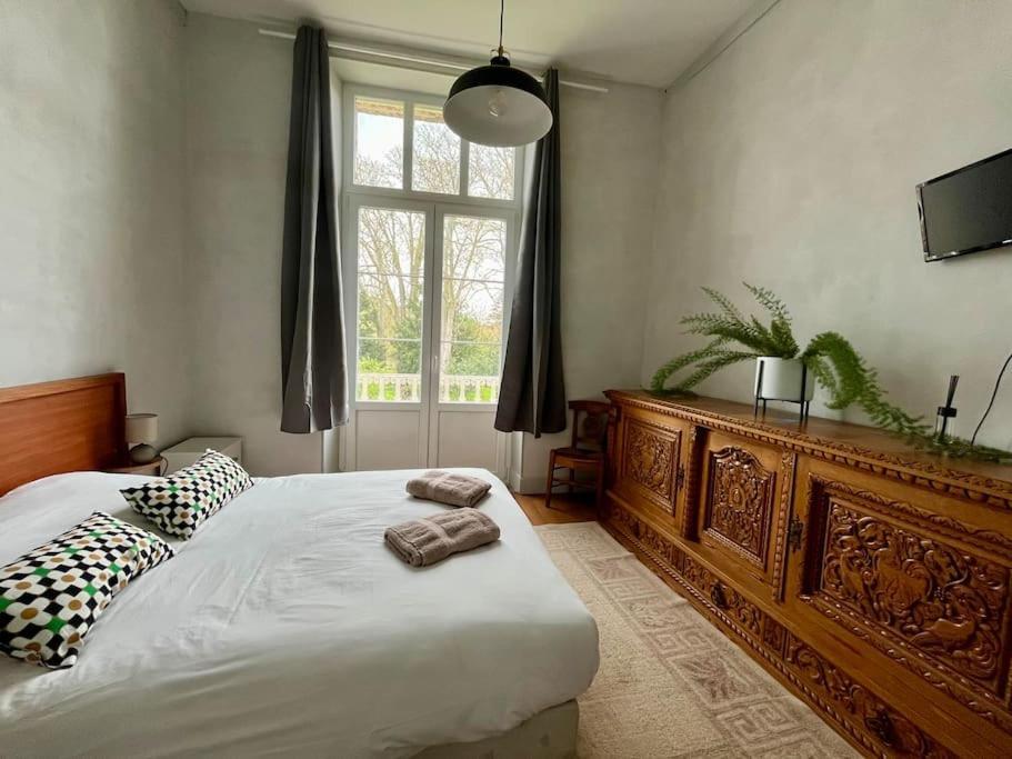 فيلا La Demeure De Margot - 24 Couchages Villeneuve-sur-Yonne المظهر الخارجي الصورة